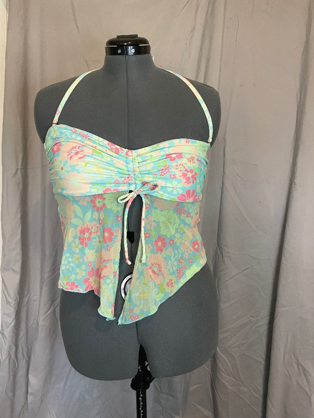 Bikini top AND bottoms